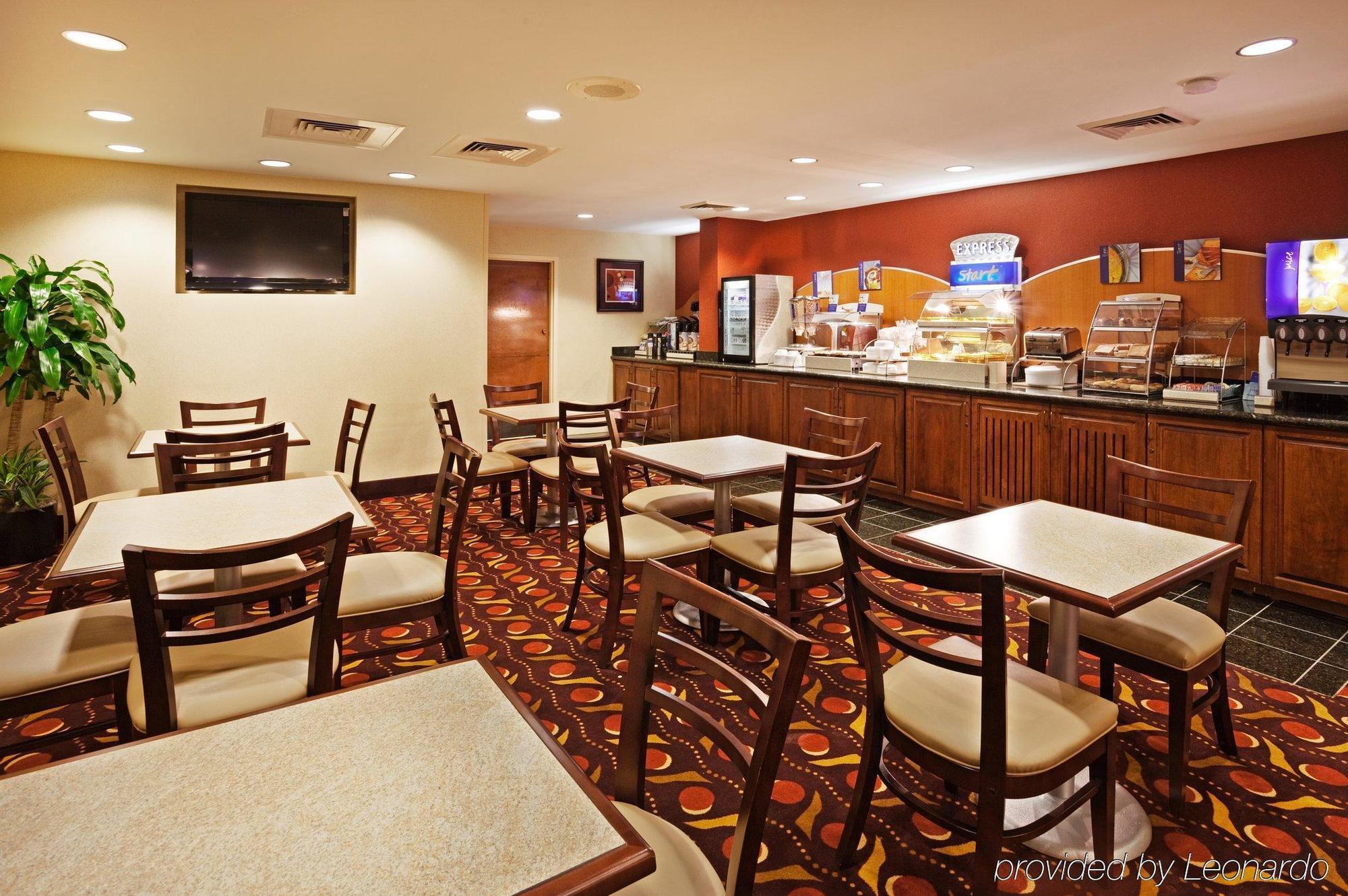 Comfort Suites Near Birkdale Village - Huntersville Restaurant foto